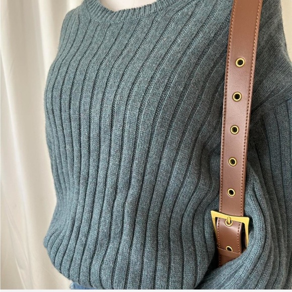 GAP Ribbed knit 100% wool oversized sweater Blue XXL. - Picture 6 of 8